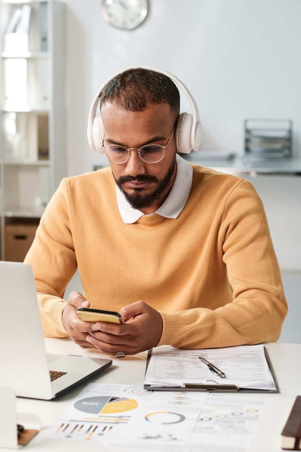 Comment développer une application mobile pour le suivi de la consommation d'énergie domestique ?